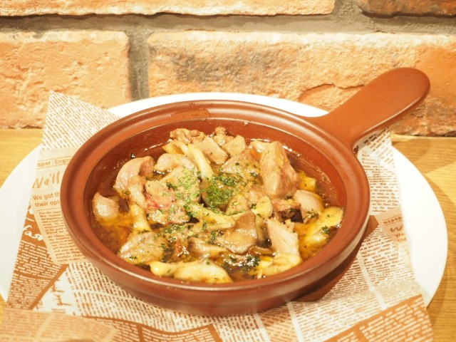 ジャイ鶏アヒージョ